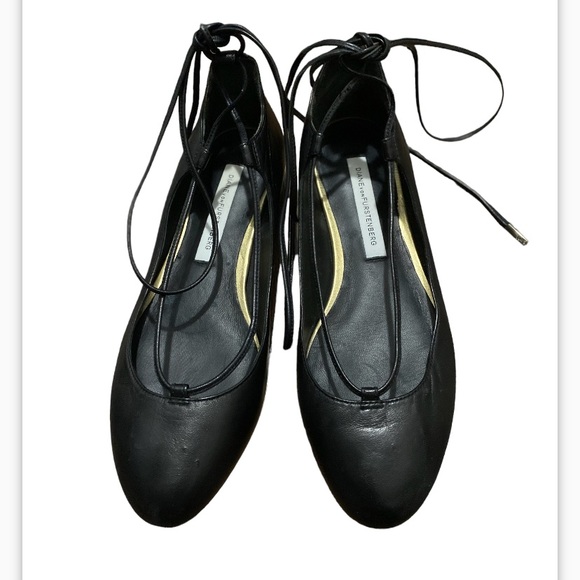 Diane Von Furstenberg Black Straps Tie Flats Shoes Size 5M - Picture 2 of 11